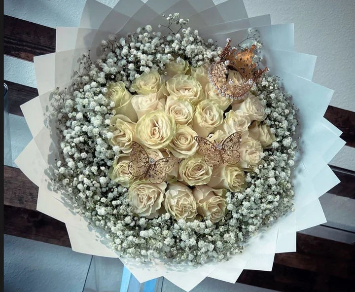 25 White Roses Baby Breath White Transparent Wrapping
